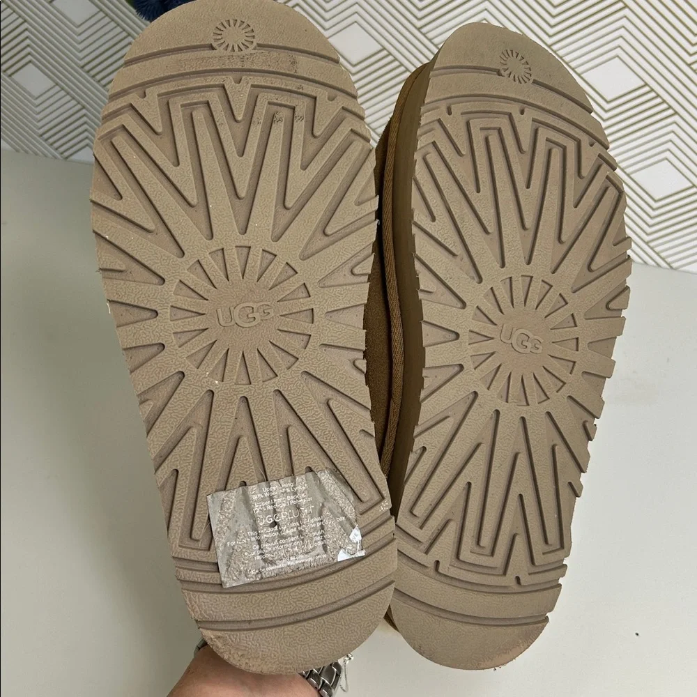 UGG authentic Discoquette slide slippers-size 8-Chestnut and tan - Picture 9 of 9